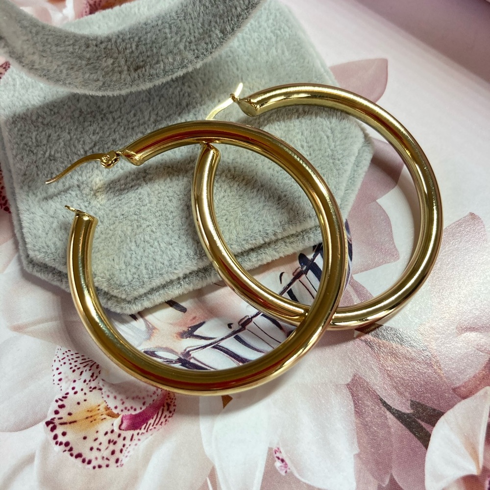 🌟 Stainless Steel Big Gold Hoop Earrings - Picture 2 of 3